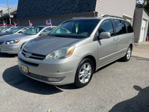 2004 Toyota Sienna for sale at JK & Sons Auto Sales in Westport MA