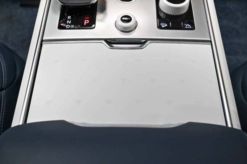 2023 Land Rover Range Rover P530 SV LWB