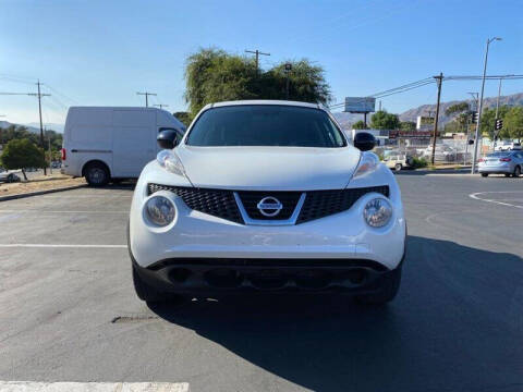 2014 Nissan JUKE for sale at LA AUTO SALES AND LEASING in Tujunga CA