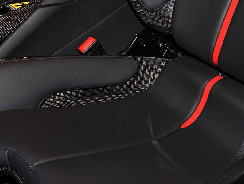 2024 Ferrari 296 GTS