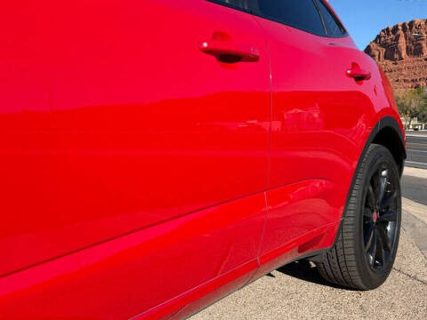 2020 Jaguar E-PACE P300 R-Dynamic HSE