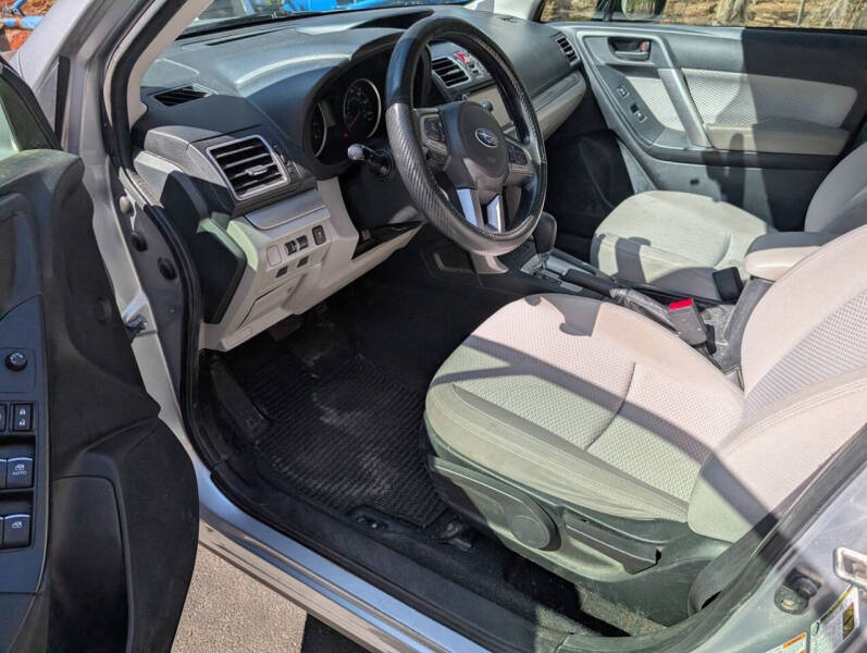 2017 Subaru Forester 2.5i