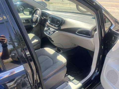 2018 Chrysler Pacifica LX