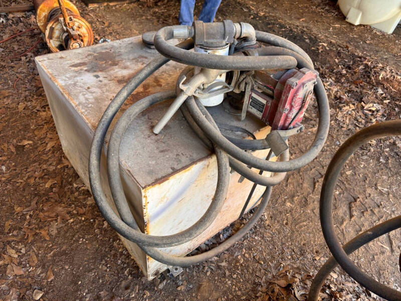  Fuel Tank w/ pump for sale at M & W MOTOR COMPANY in Hope AR