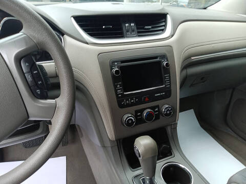 2017 Chevrolet Traverse LS
