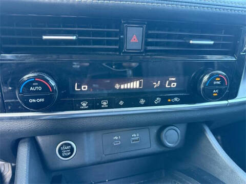 2022 Nissan Rogue SV