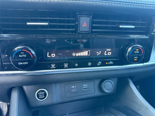 2022 Nissan Rogue SV