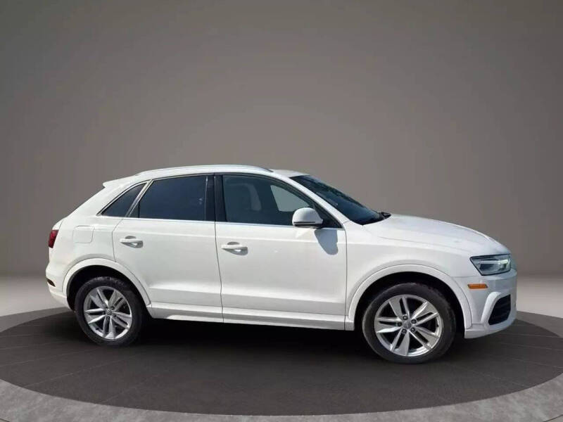 2017 Audi Q3 2.0T quattro Premium Plus