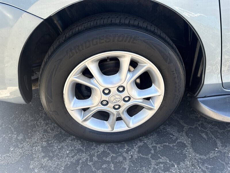 2005 Toyota Sienna XLE 7 Passenger