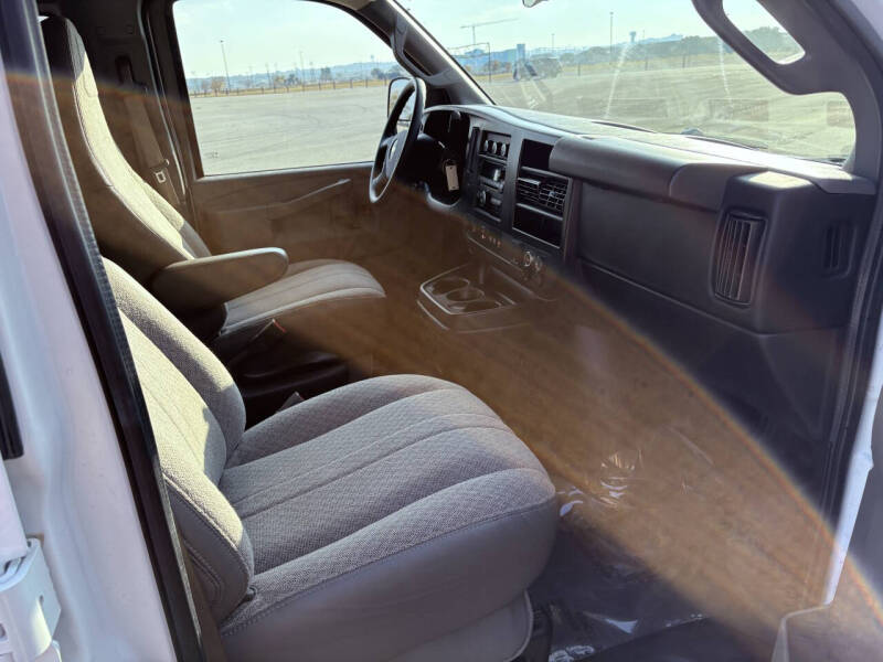 2016 Chevrolet Express LT 3500