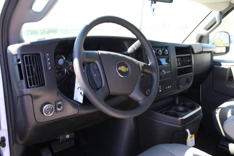 2026 Chevrolet Express 2500