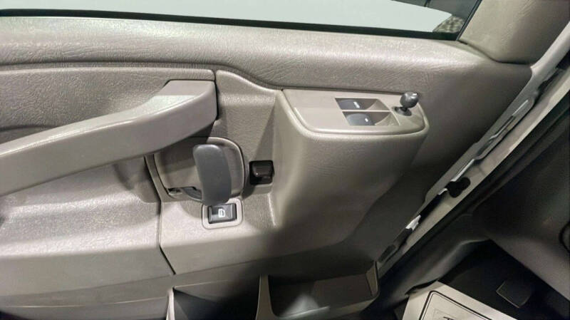 2024 GMC Savana 2500
