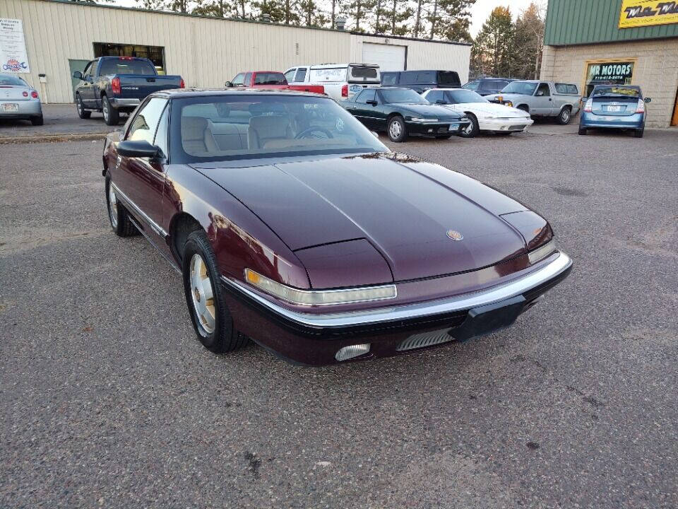 1990 Buick Reatta for sale at MR Motors in Tomahawk, WI