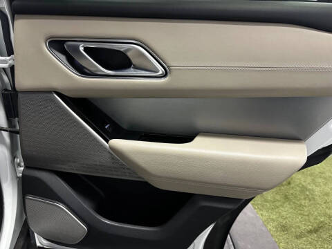 2019 Land Rover Range Rover Velar P250 R-Dynamic SE