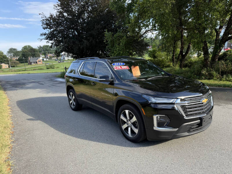 2023 Chevrolet Traverse LT Leather
