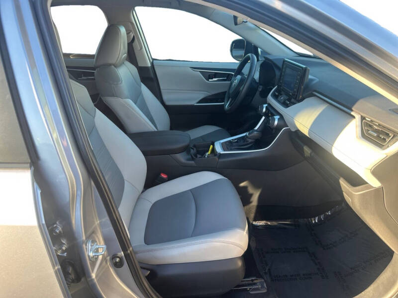 2021 Toyota RAV4 Hybrid XLE Premium