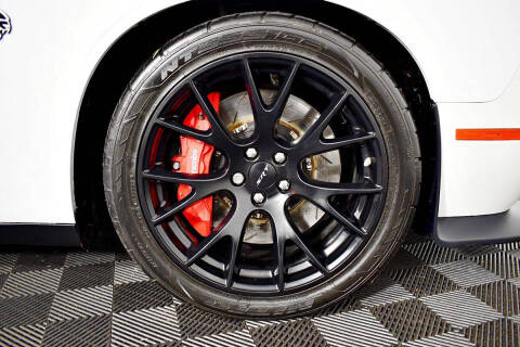 2015 Dodge Challenger SRT Hellcat