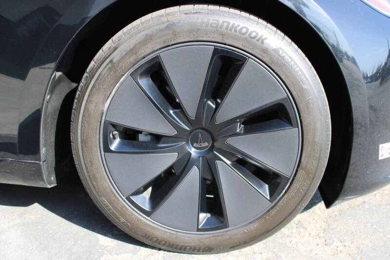 2024 Tesla Model 3 Long Range
