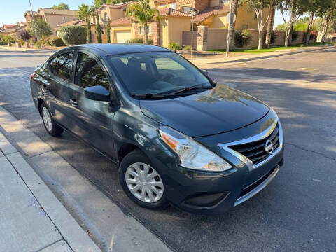 2017 Nissan Versa 1.6 S Plus
