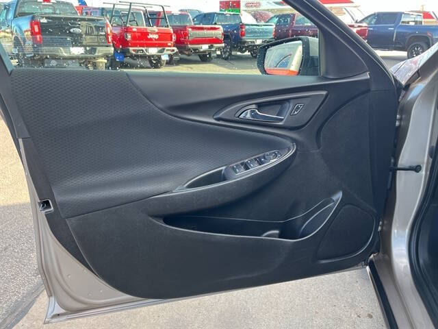 2022 Chevrolet Malibu LT