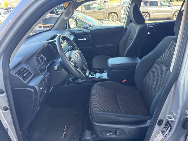 2024 Toyota 4Runner TRD Off-Road