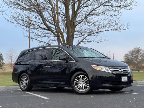 2012 Honda Odyssey for sale at LORENA'S AUTO SALES in Hermiston OR