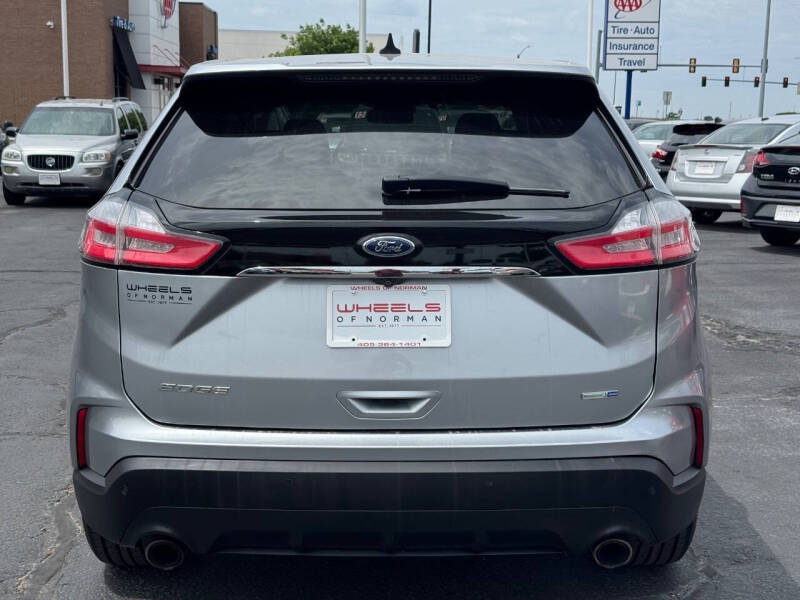 2020 Ford Edge SE