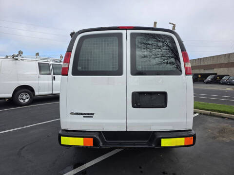 2016 Chevrolet Express 2500