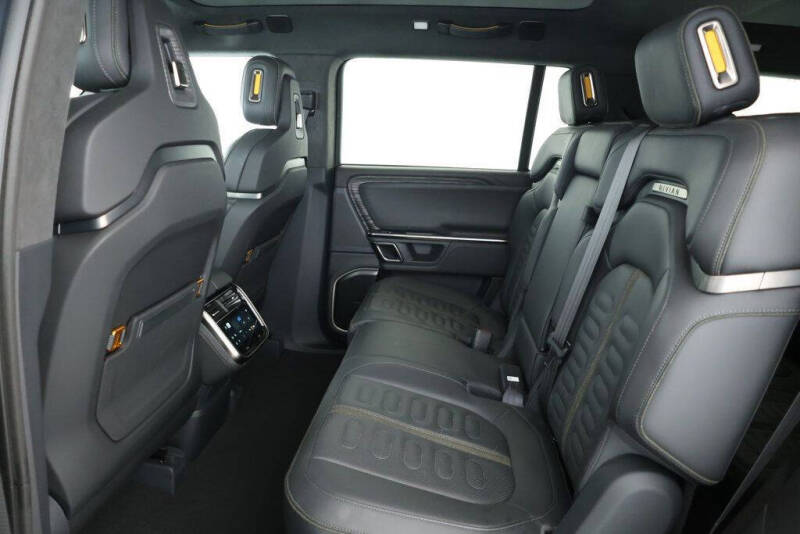 2022 Rivian R1S Launch Edition