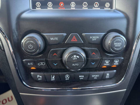 2020 Jeep Grand Cherokee Laredo