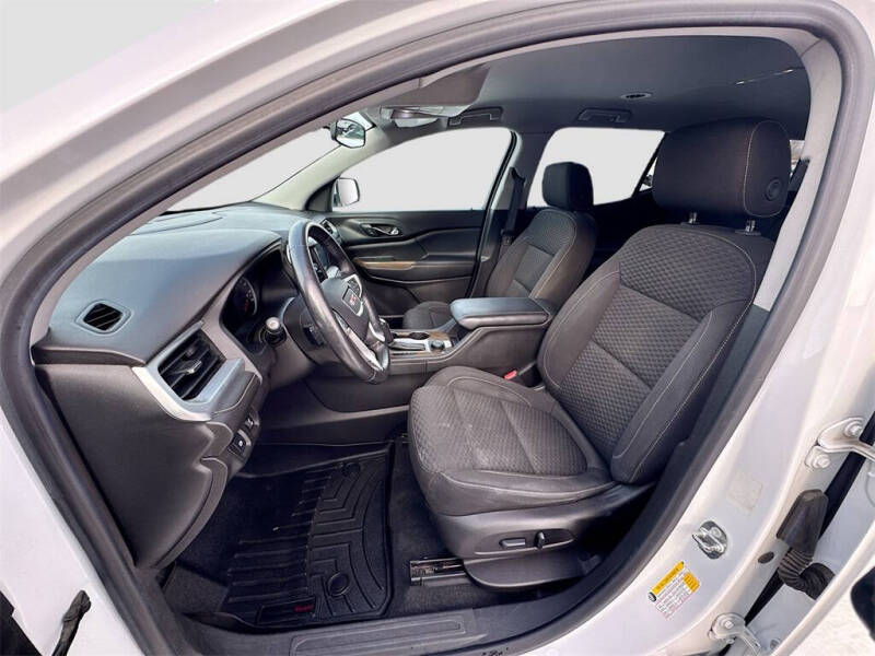 2018 GMC Acadia SLE-2