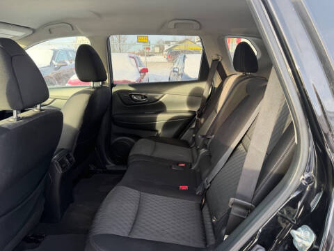 2018 Nissan Rogue SV