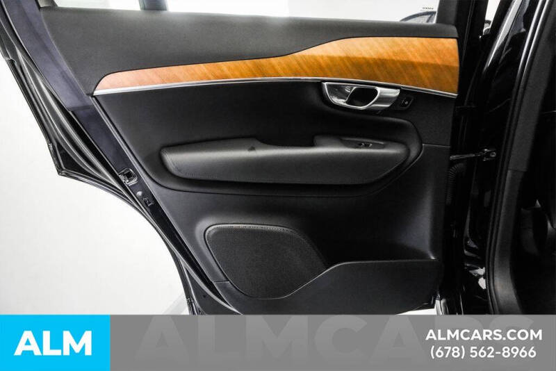 2025 Volvo XC90 B6 Plus Bright Theme 7P