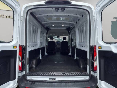 2024 Ford Transit 250