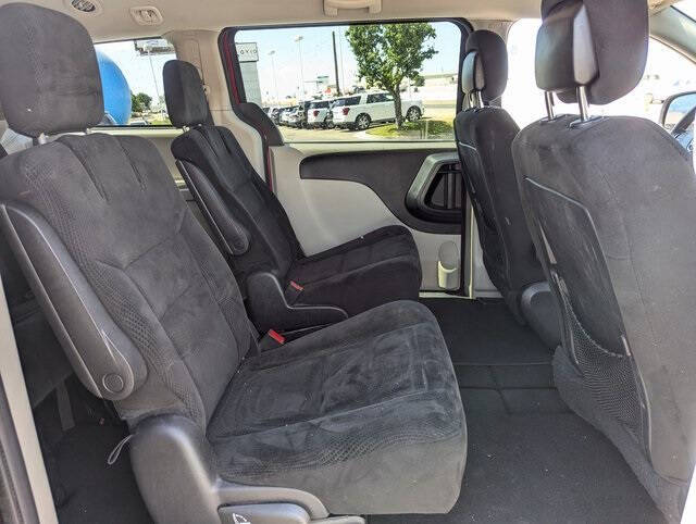 2016 Dodge Grand Caravan for sale at Axio Auto Boise in Boise, ID