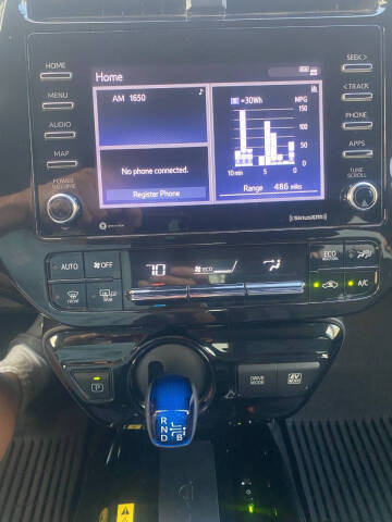 2022 Toyota Prius XLE