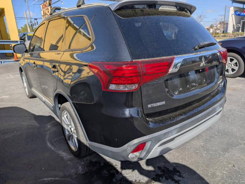 2019 Mitsubishi Outlander ES