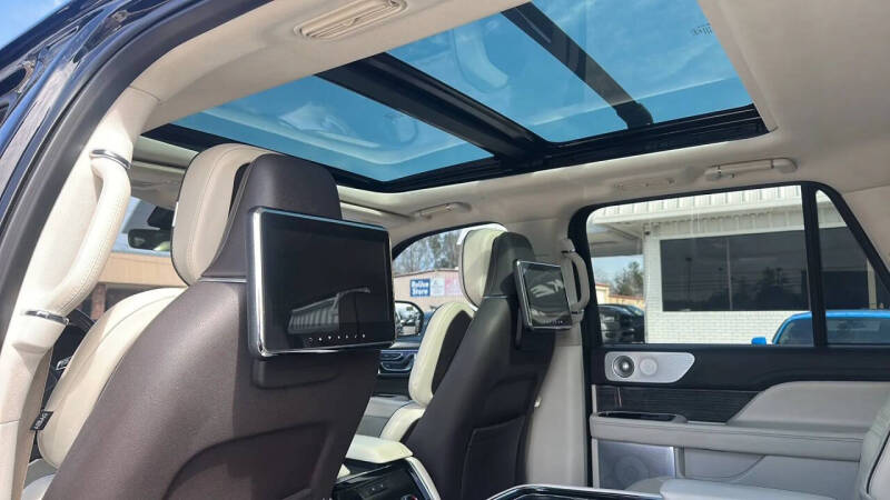 2018 Lincoln Navigator L Black Label