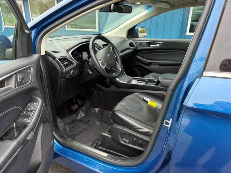 2020 Ford Edge Titanium