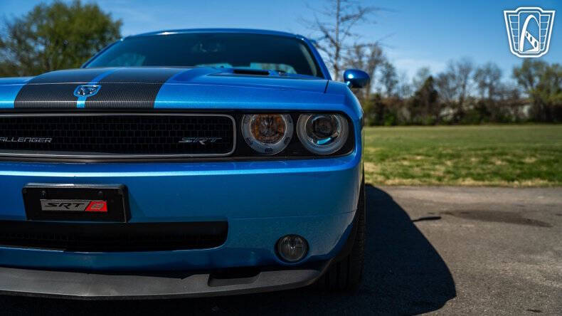 2010 Dodge Challenger SRT8