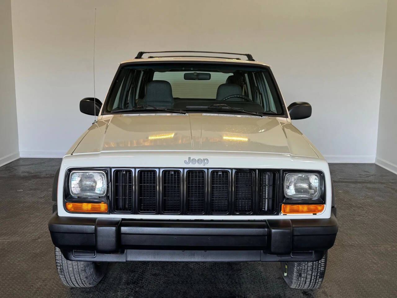 Stone White Clearcoat 2000 Jeep Cherokee SE 4dr SE 4WD SUV 2