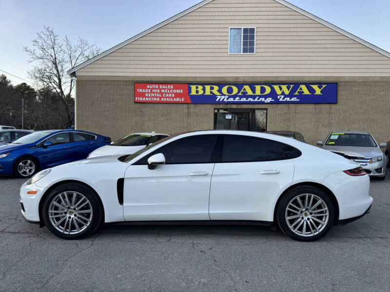 2017 Porsche Panamera 4