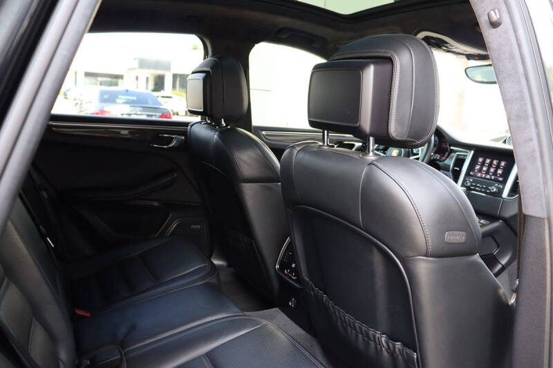 2017 Porsche Macan