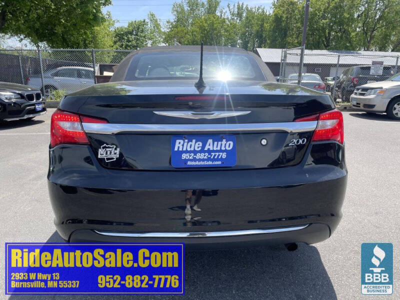 2013 Chrysler 200 Touring