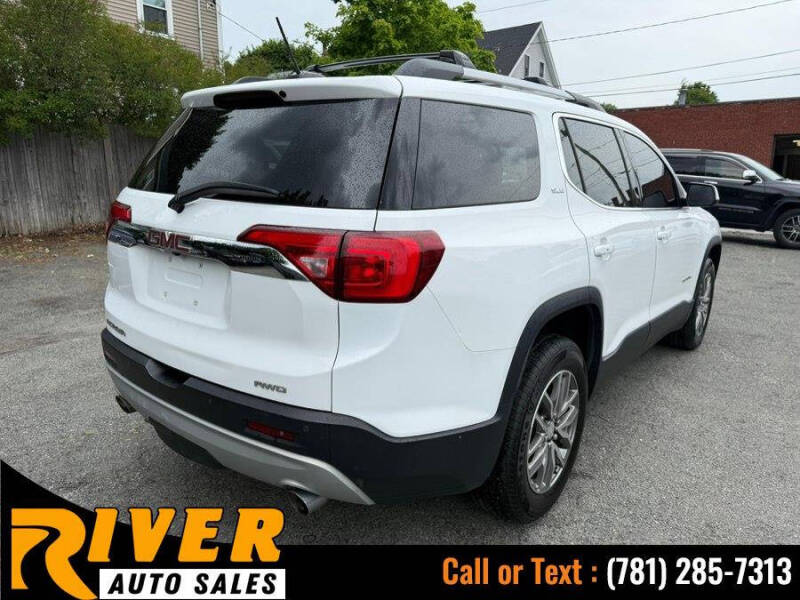 2019 GMC Acadia SLE-2