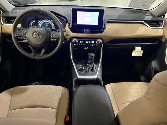 2025 Toyota RAV4 Hybrid XLE