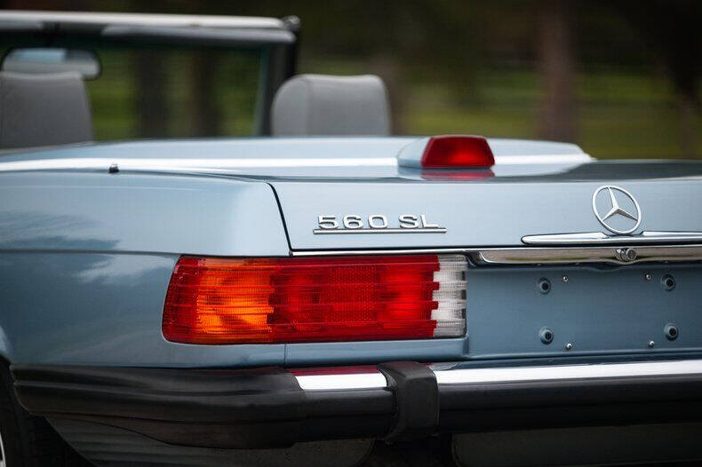 1986 Mercedes-Benz 560-Class 560 SL