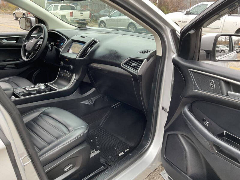 2019 Ford Edge SEL