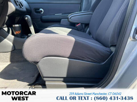 2009 Nissan Versa 1.8 S