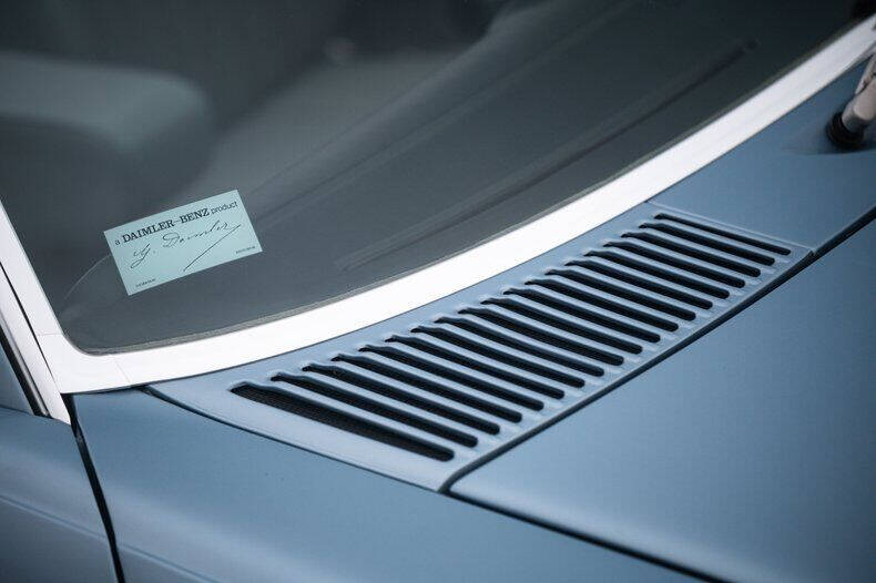 1986 Mercedes-Benz 560-Class 560 SL